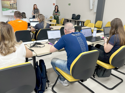 coopertradicao-sedia-treinamento-sobre-o-novo-sistema-de-gdh-nacional-do-sescoop