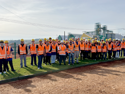 estudantes-visitam-o-novo-complexo-industrial-tradicao