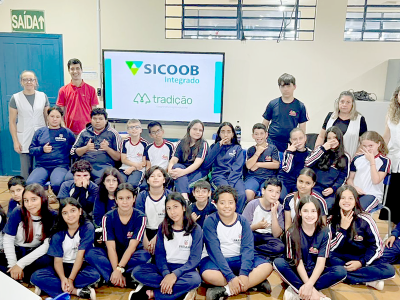 cooperativa-tradicao-e-sicoob-iniciam-programa-cooperativa-mirim-em-escolas-da-regiao