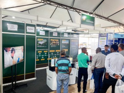 sementes-coopertradicao-marca-presenca-na-coopercitrus-expo-2024