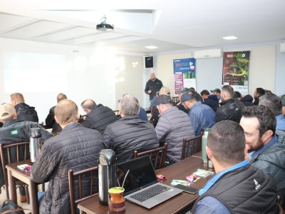 equipe-tecnica-da-coopertradicao-participa-de-alinhamento-com-biotrop-e-fertipar