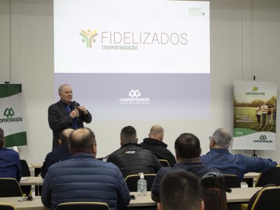 lancamento-da-nova-edicao-do-fidelizados-coopertradicao-reuniu-gestores-da-cooperativa