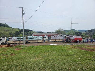 unidade-da-coopertradicao-em-candoi-participa-do-programa-campo-forte