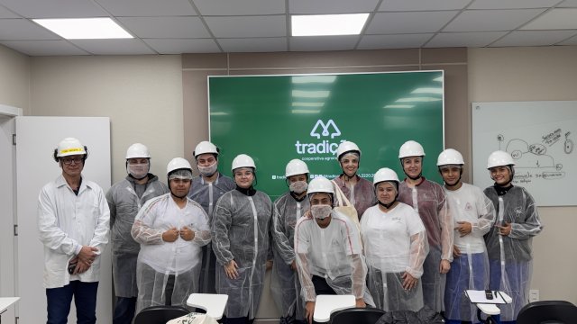 tradicao-moinho-recebe-estudantes-para-visita-tecnica