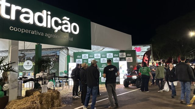 cooperativa-tradicao-participa-da-expopato-com-estande-voltado-ao-agronegocio