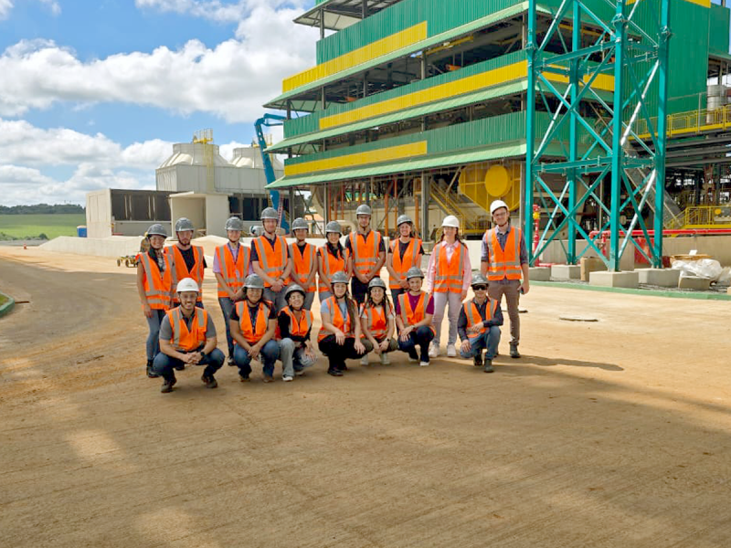 Visita t�cnica refor�a integra��o entre setor p�blico e agroind�stria em Pato Branco