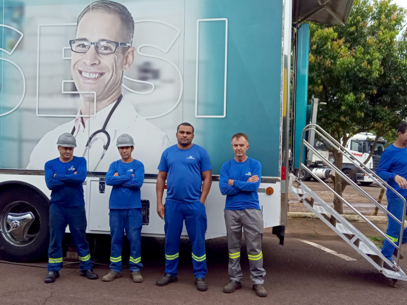 Unidade M�vel do Sesi visita unidades da Cooperativa Tradi��o