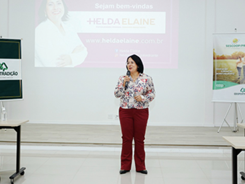Outubro Rosa: �Mulheres na TPM� � tema de palestra para colaboradoras da Coopertradi��o