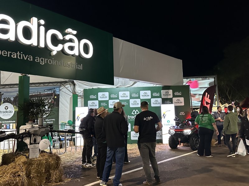 Cooperativa Tradi��o participa da Expopato com estande voltado ao agroneg�cio