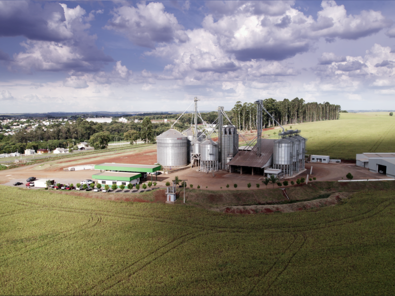 Produtores de Nonoai conhecem cooperativa em evento de apresenta��o 