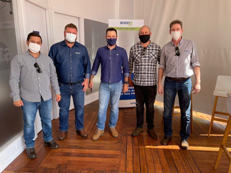 Equipe t�cnica da Coopertradi��o participa da 34� edi��o do Show Rural Coopavel