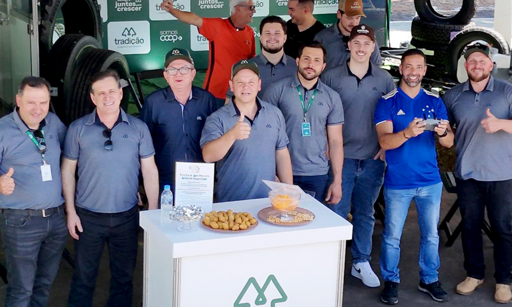 Cooperativa Tradi��o participa da Expomang