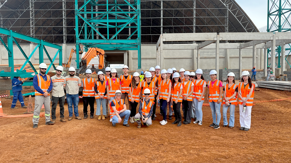 Coopertradi��o recebeu acad�micos da UTFPR para visita t�cnica em Novo Complexo Agroindutrial