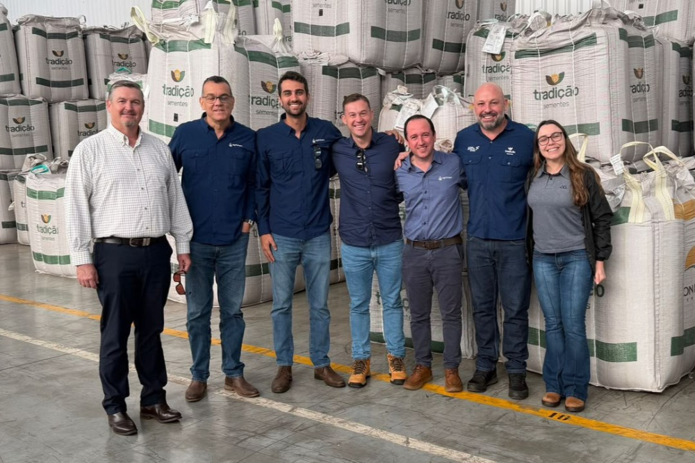Lideran�as da Nutrien e da Agrichem visitam a Cooperativa Tradi��o 